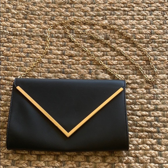 Madison West Handbags - Madison West Envelope Convertible Clutch Crossbody